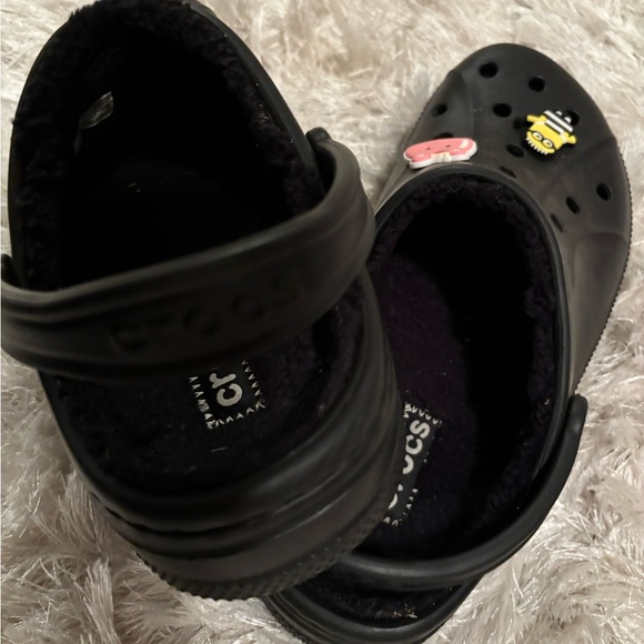 Make offer! NWOT CROCS Black Slippers Colorful Charms heel straps Men 9 Woman 11 - Picture 3 of 16